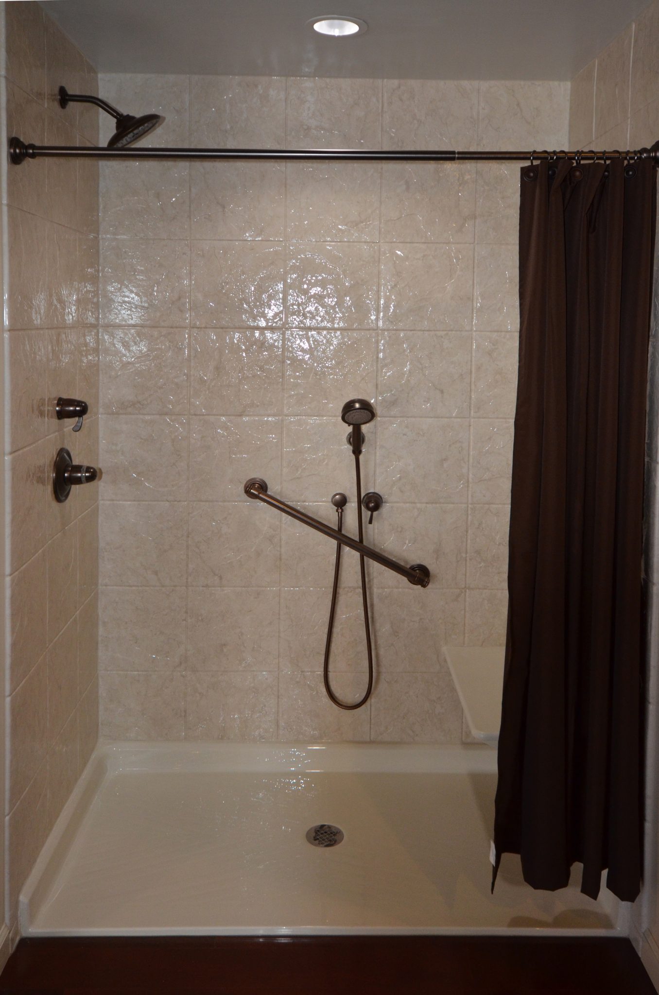 How do I safely remove the black mold from my shower walls? : r/CleaningTips